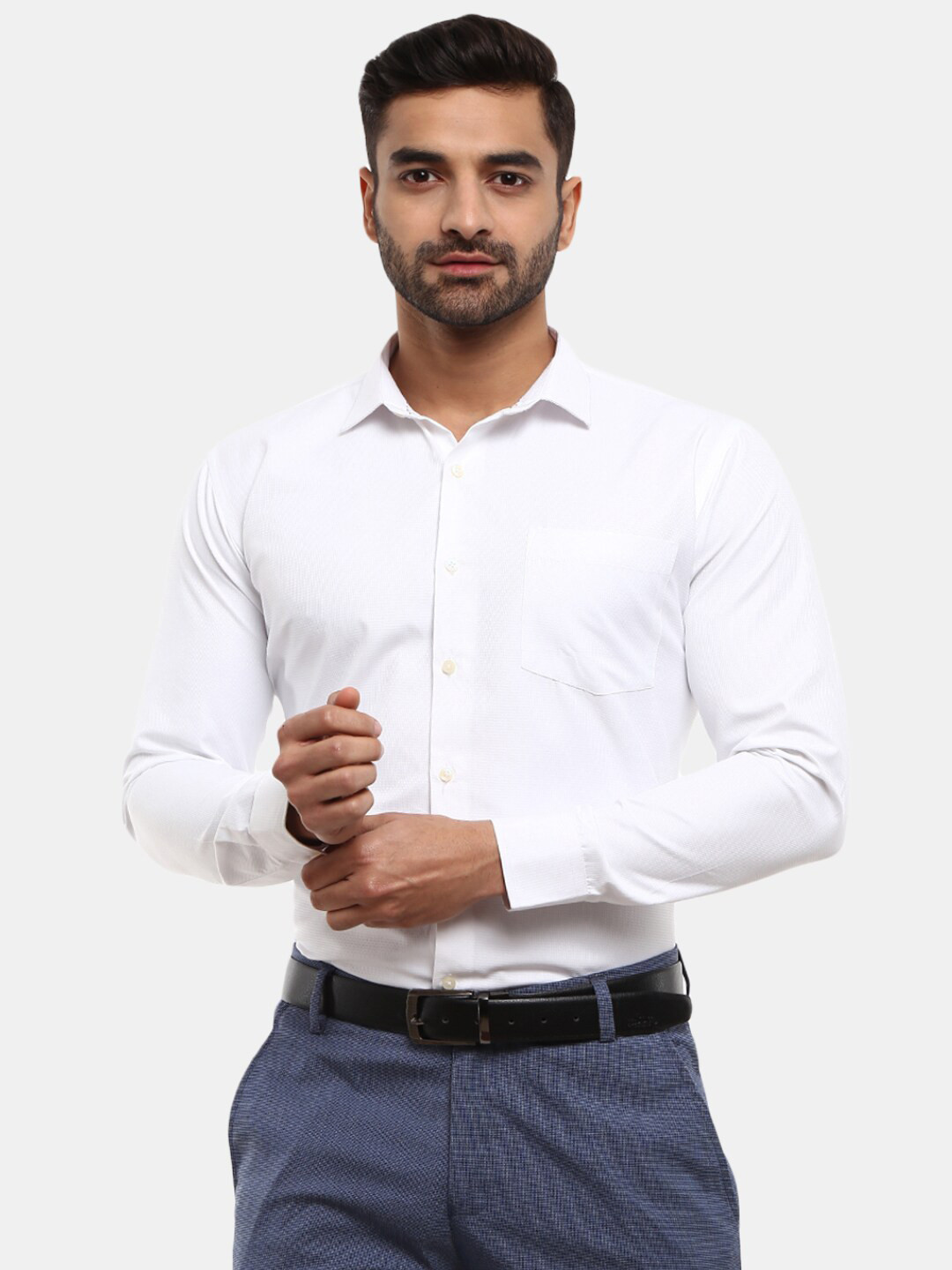 

V-Mart Men's White Classic Formal Shirt