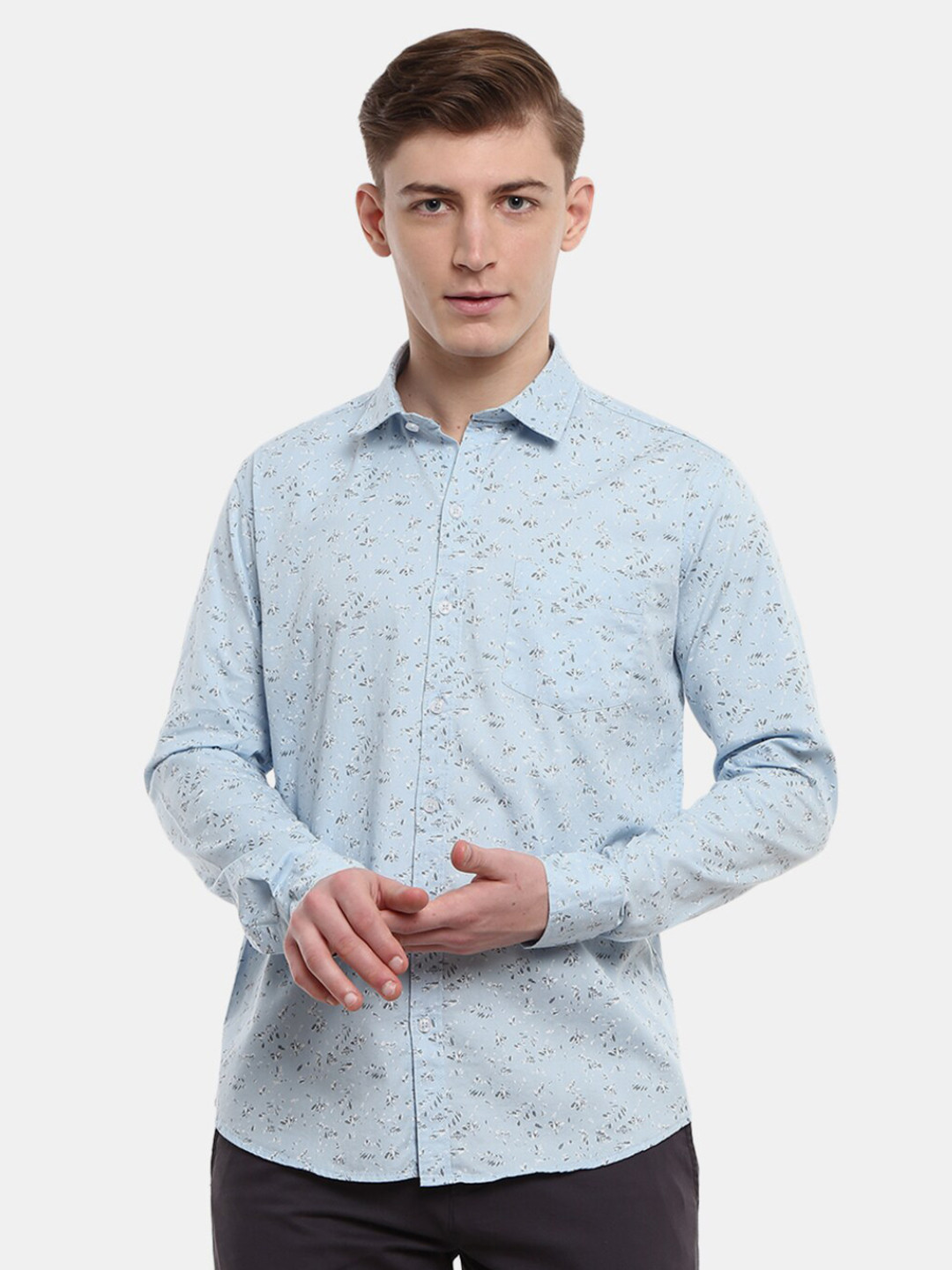 

V-Mart Men Blue Classic Floral Printed Casual Shirt