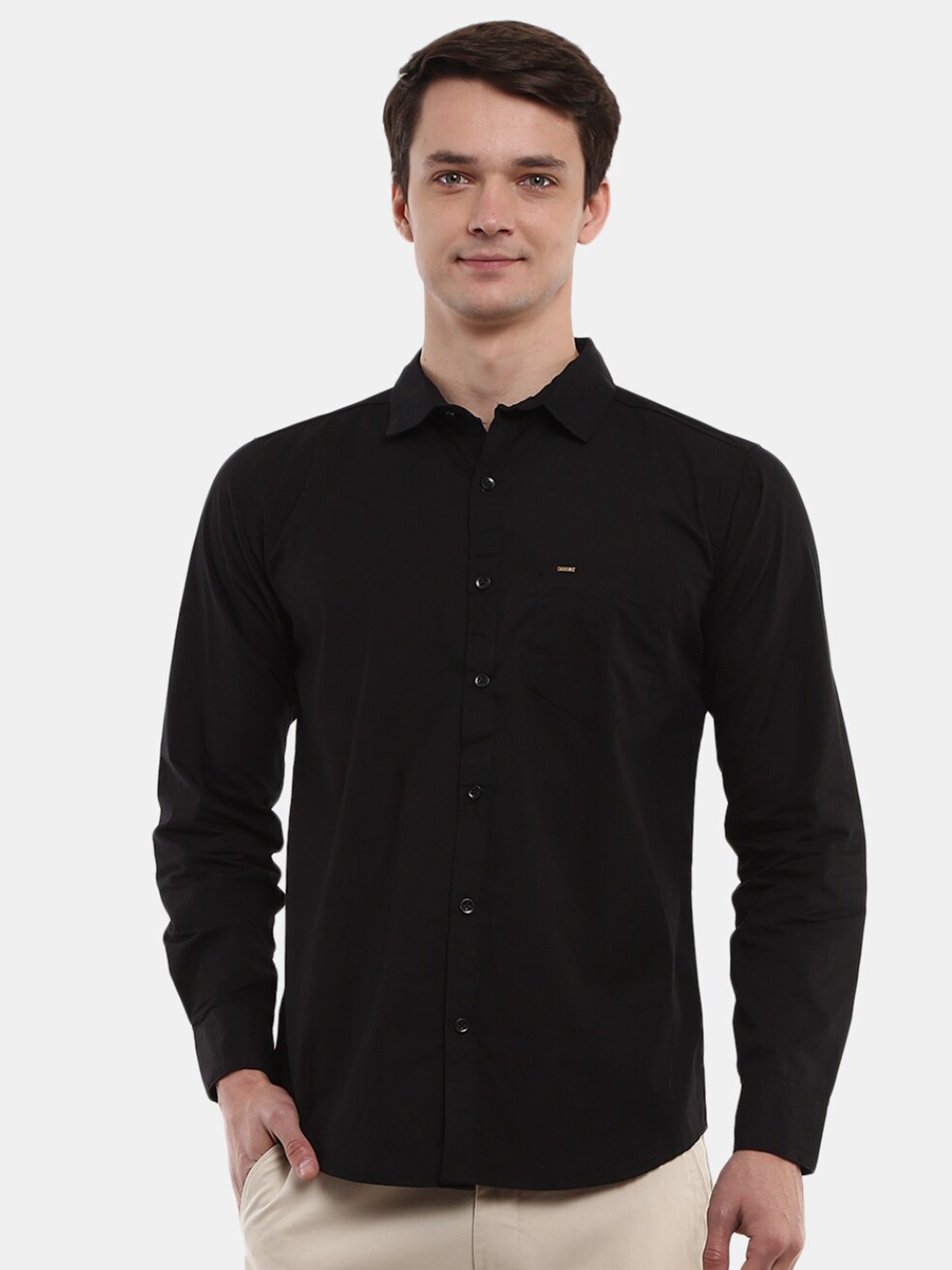 

V-Mart Men Solid Black Classic Casual Shirt