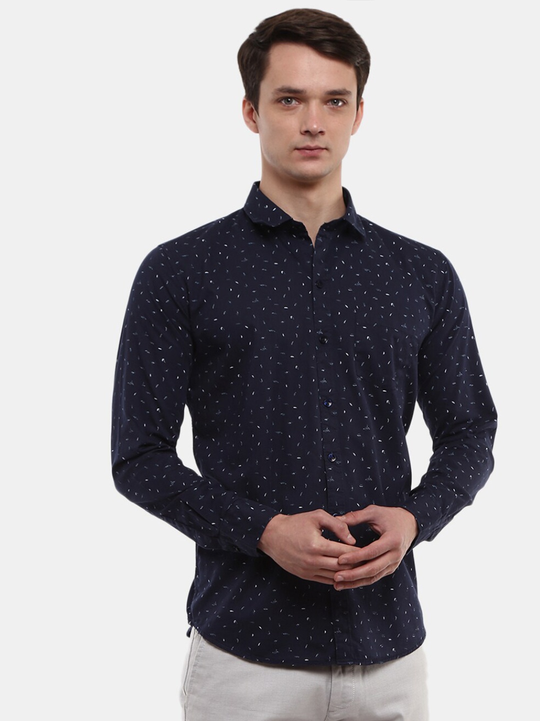 

V-Mart Men Navy Blue Classic Printed Casual Shirt
