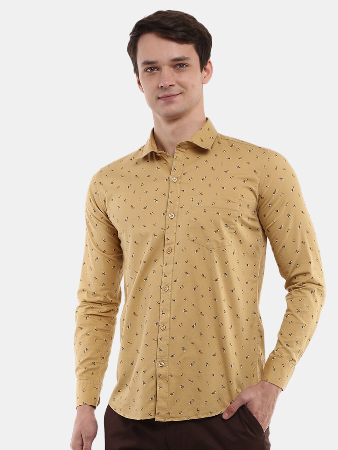 

V-Mart Men Khaki Classic Printed Casual Shirt