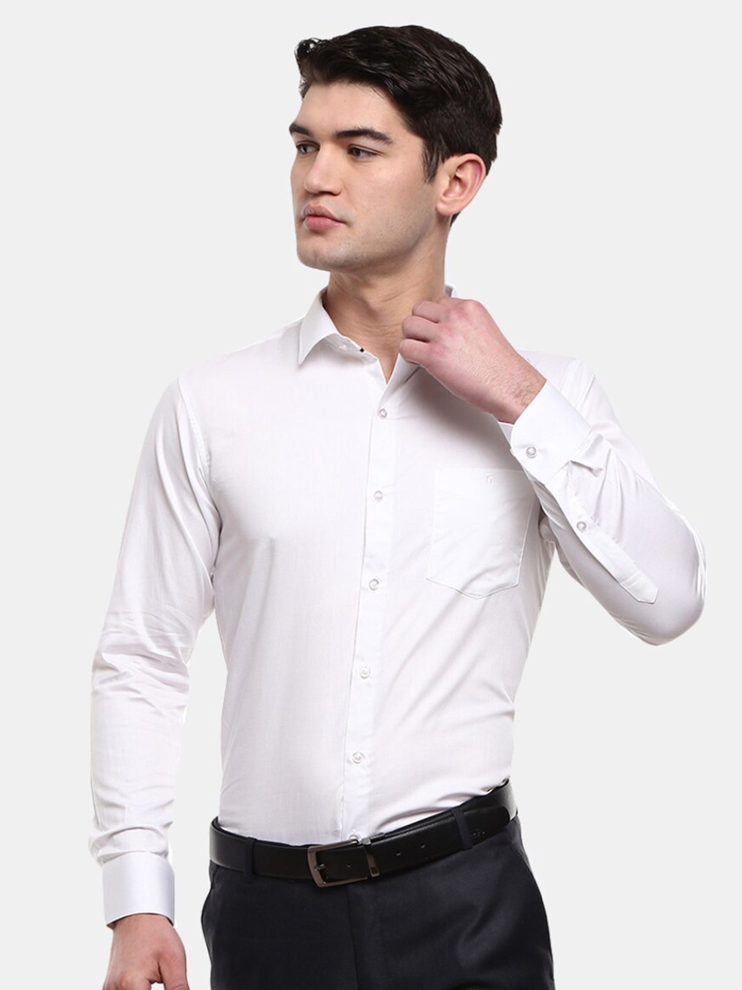 

V-Mart Men White Classic Formal Shirt