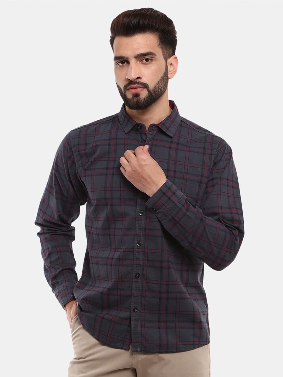 

V-Mart Men Grey Classic Slim Fit Tartan Checks Checked Casual Shirt