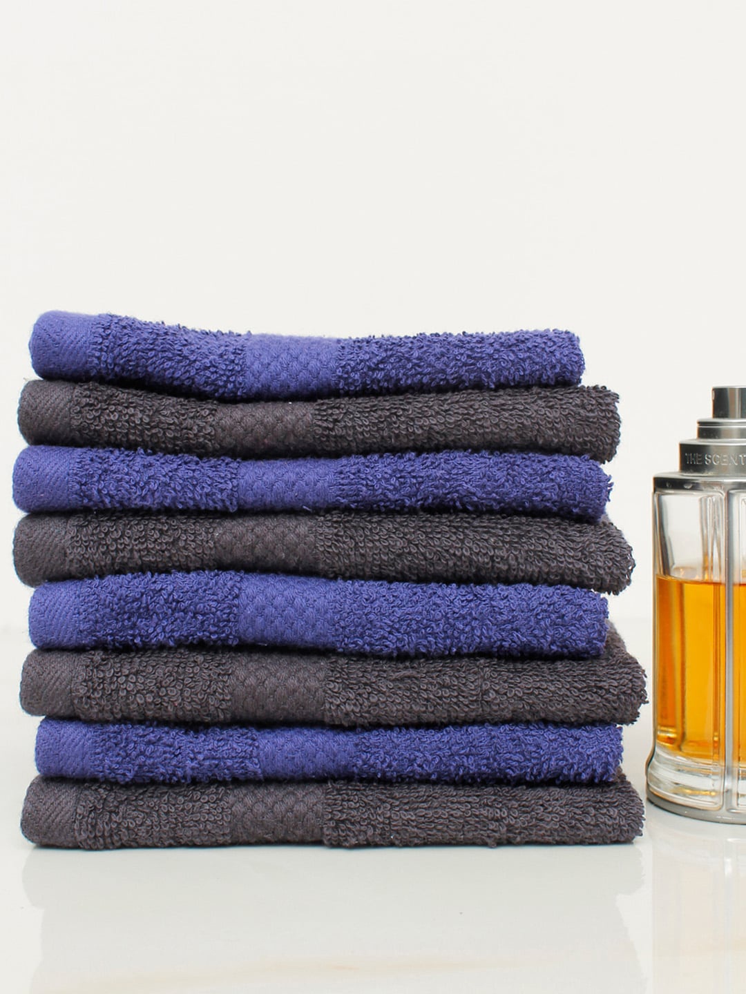 

AVI Living Set Of 8 Solid 500 GSM Pure Cotton Face Towels, Black