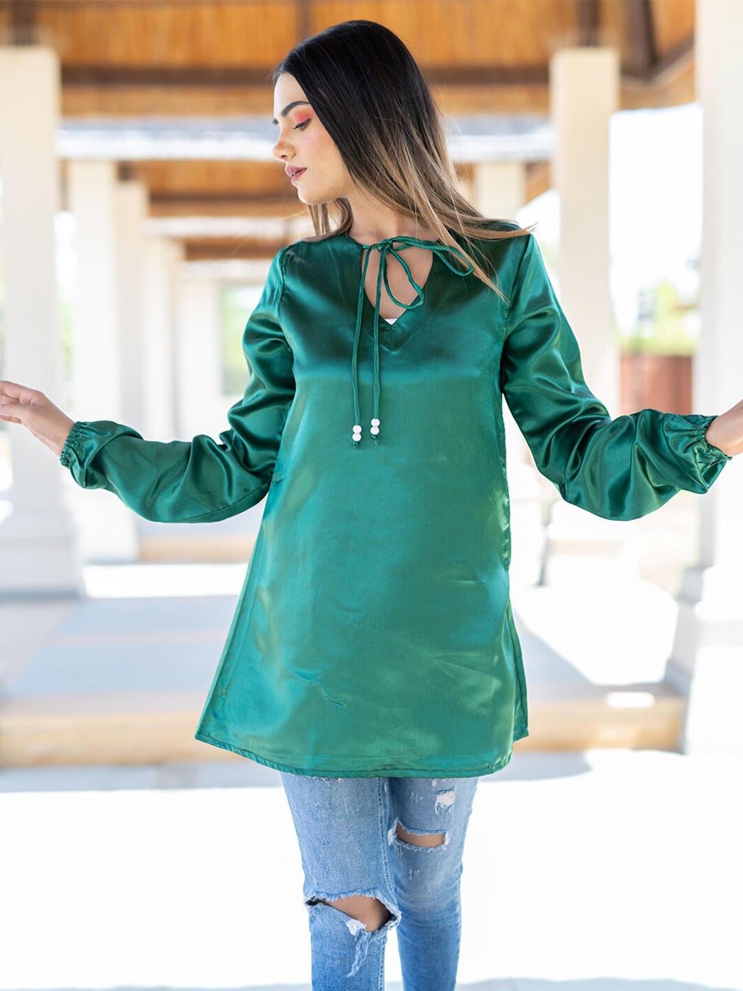 

Tistabene Women Green Tie-Up Neck Satin Longline Top