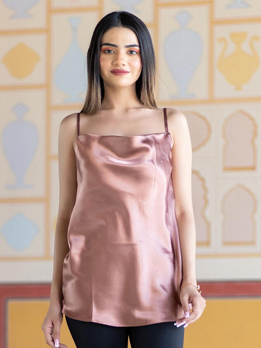

Tistabene Rose Satin Top