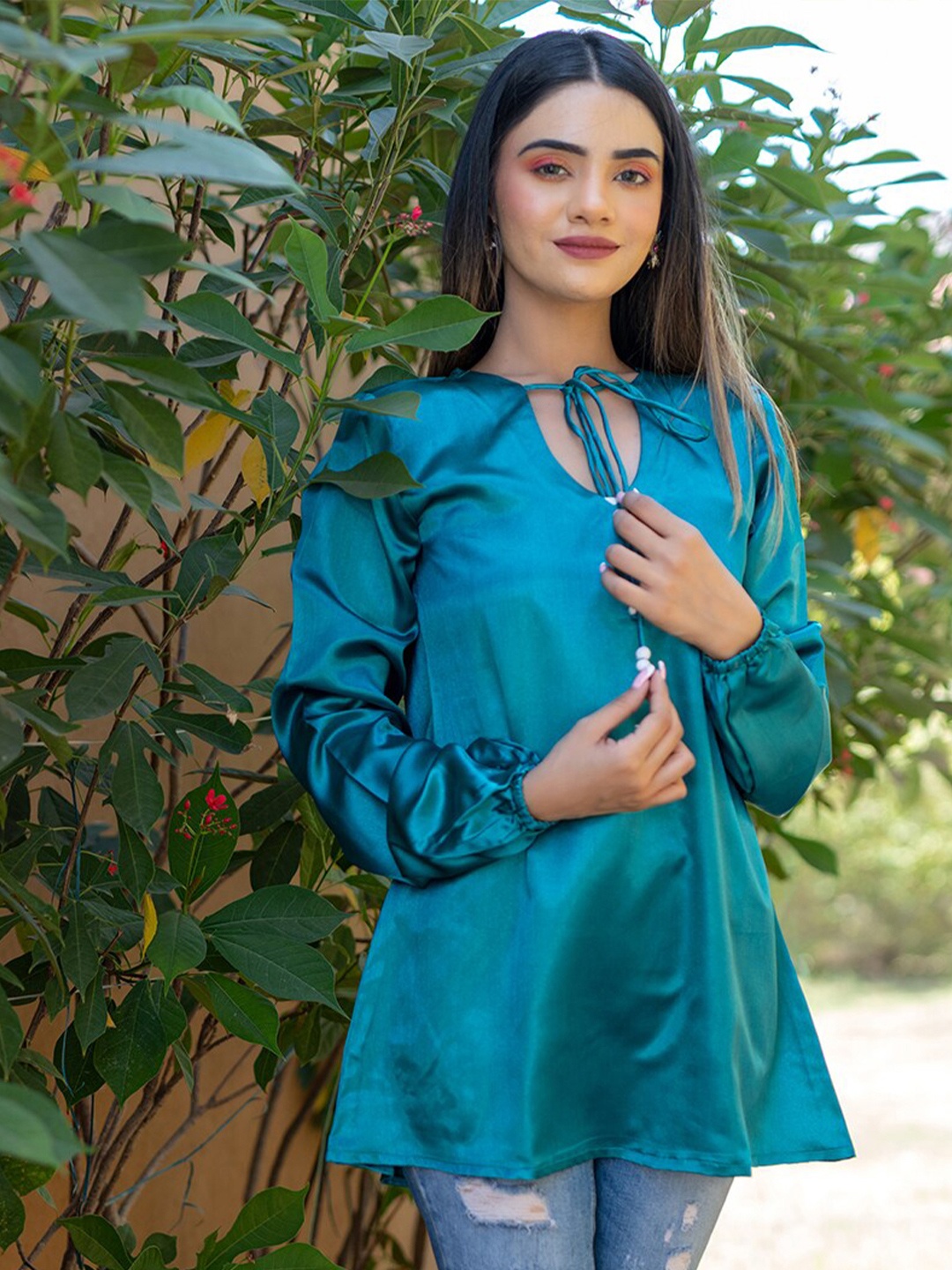 

Tistabene Blue Tie-Up Neck Satin Top