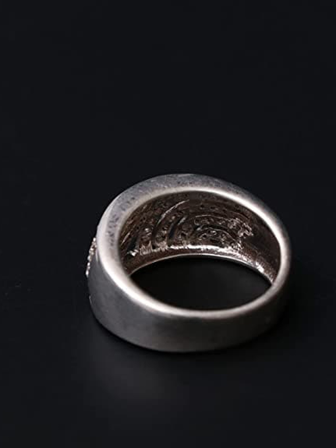 

HIFLYER JEWELS Rhodium-Plated 925 Sterling Silver White Stone Studded Finger Ring