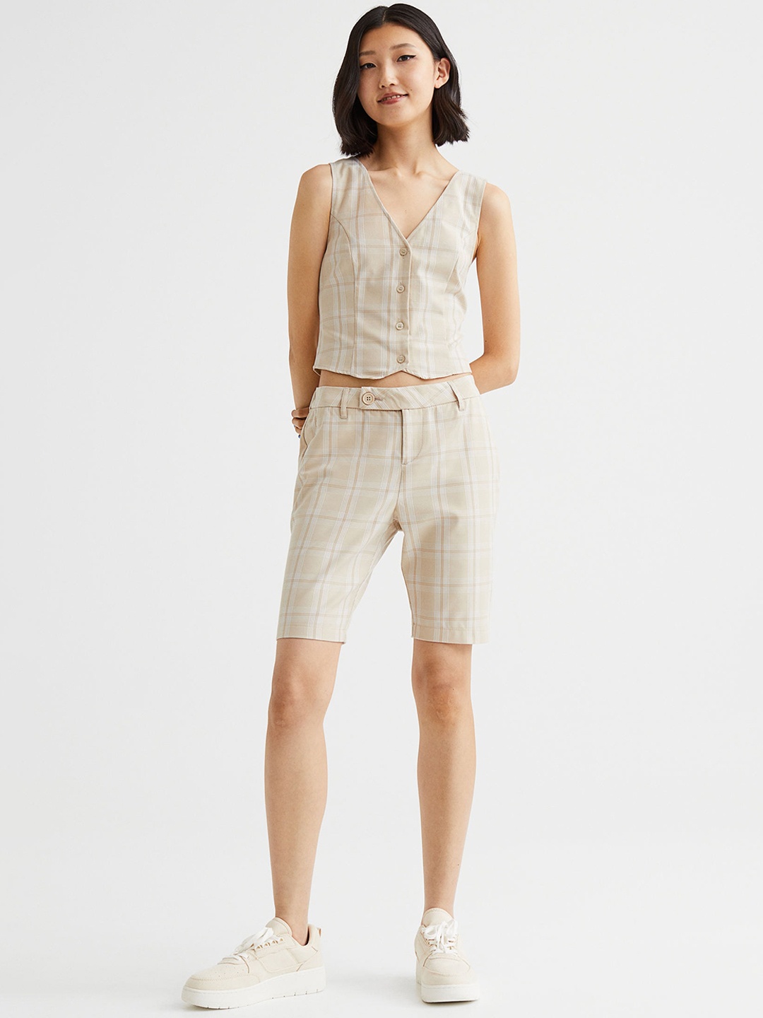 

H&M Women Beige Low-Waisted Bermuda Shorts