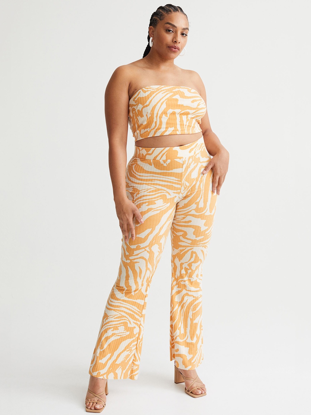 

H&M Women Yellow & White Ribbed Trousers