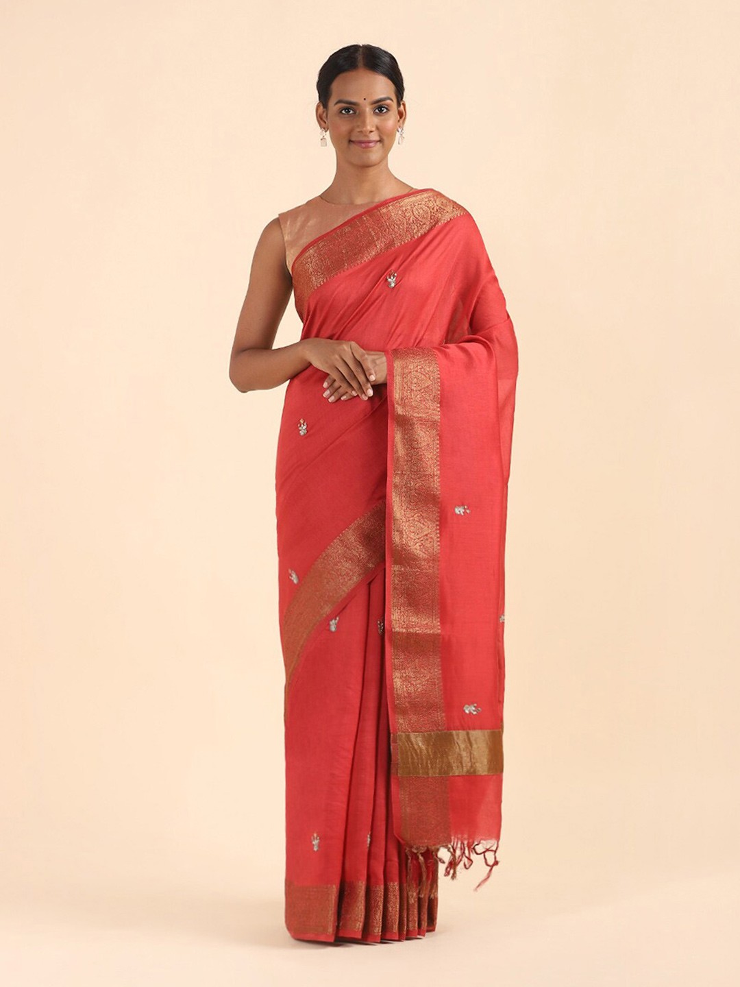 

Taneira Red & Gold-Toned Ethnic Motifs Zardozi Silk Cotton Saree