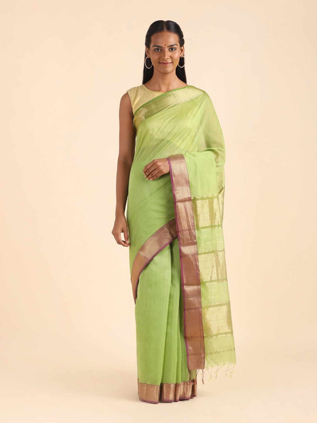 

Taneira Green & Gold-Toned Woven Design Zari Silk Cotton Maheshwari Saree