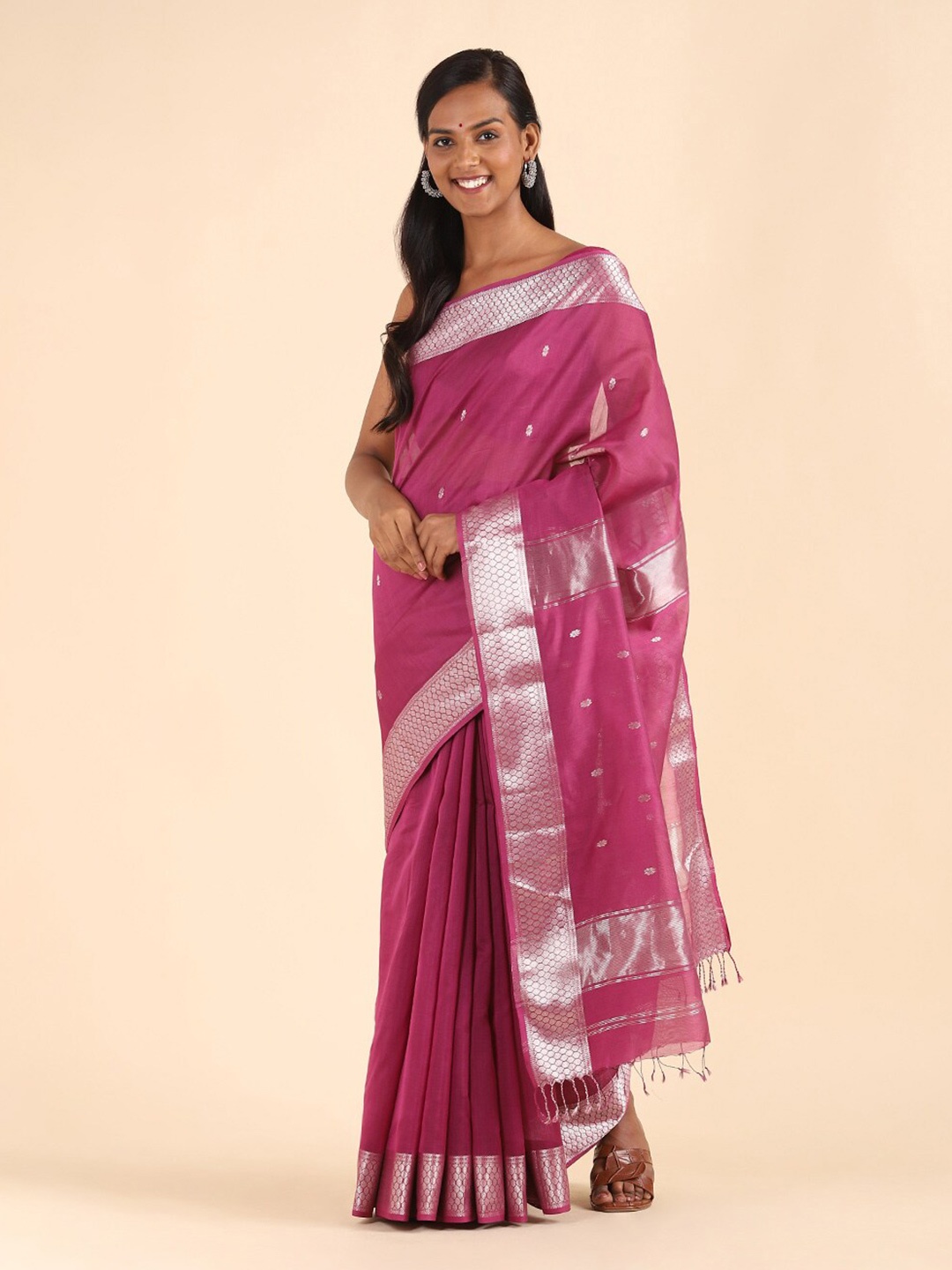 

Taneira Pink & Silver-Toned Woven Design Silk Cotton Maheshwari Saree