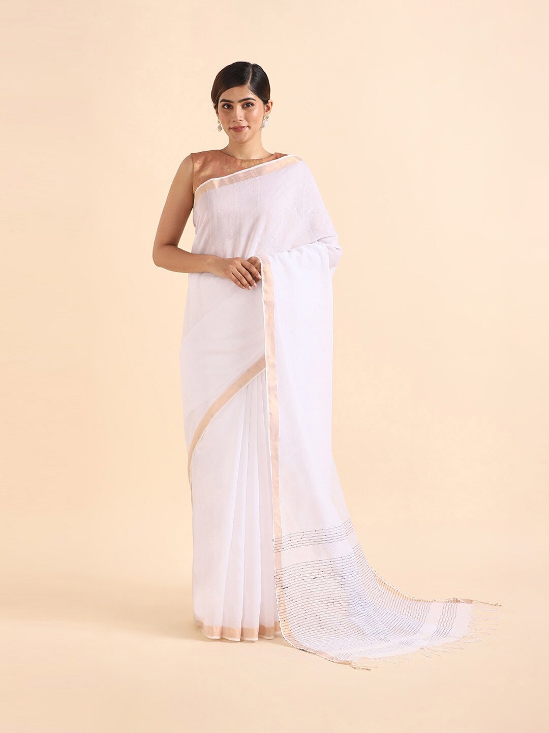 

Taneira Off White & Gold-Toned Zari Silk Cotton Saree