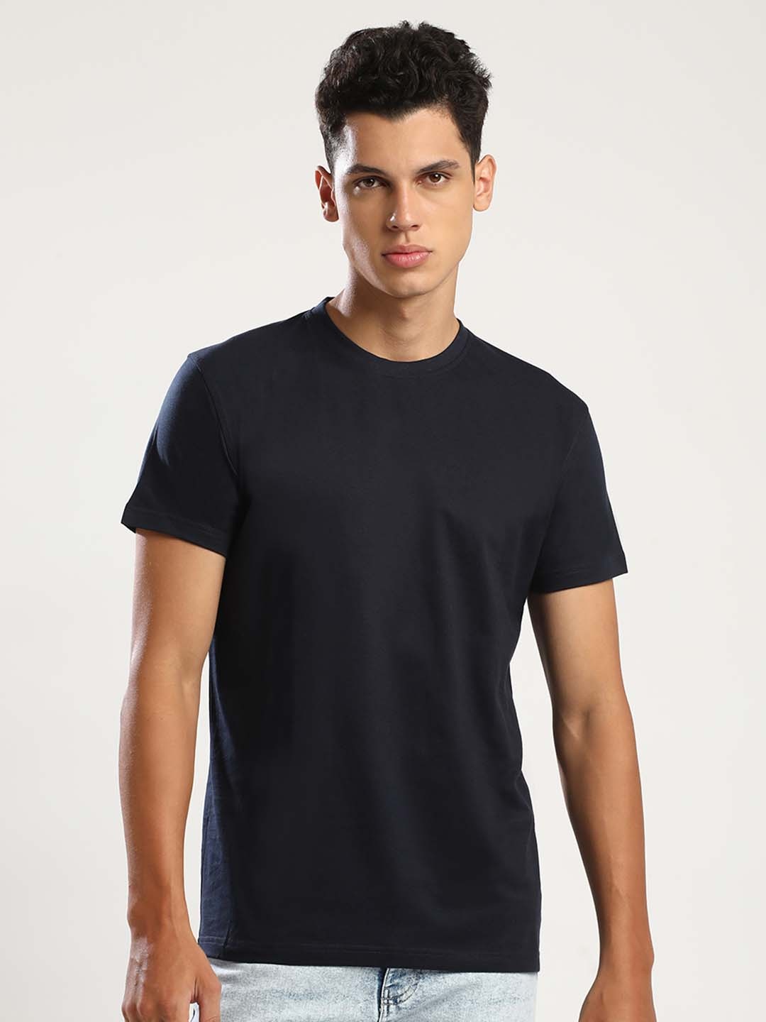 

THE DAILY OUTFITS Men Navy Blue Applique T-shirt