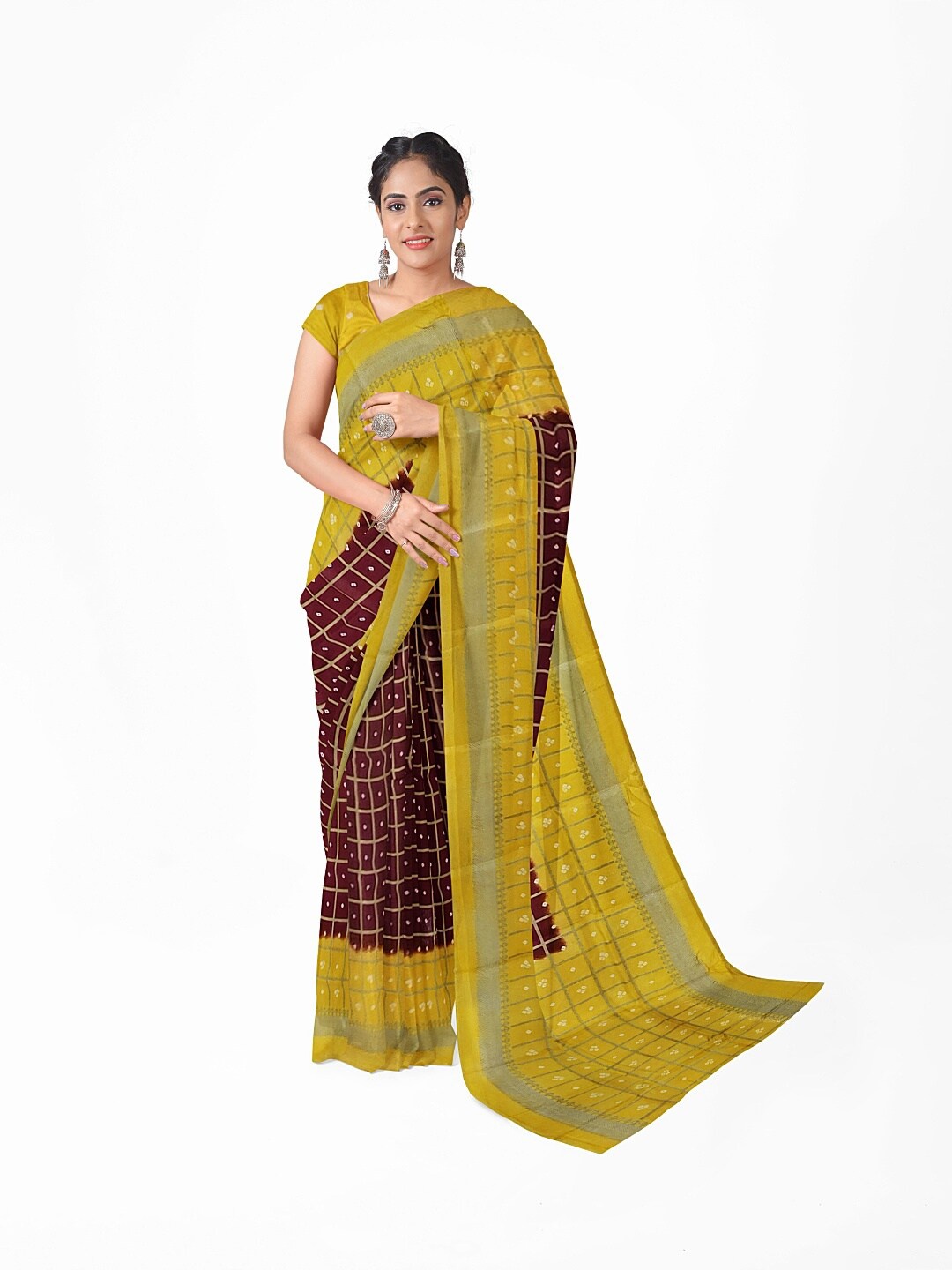 

Florence Maroon & Yellow Bandhani Silk Blend Fusion Bandhani Saree