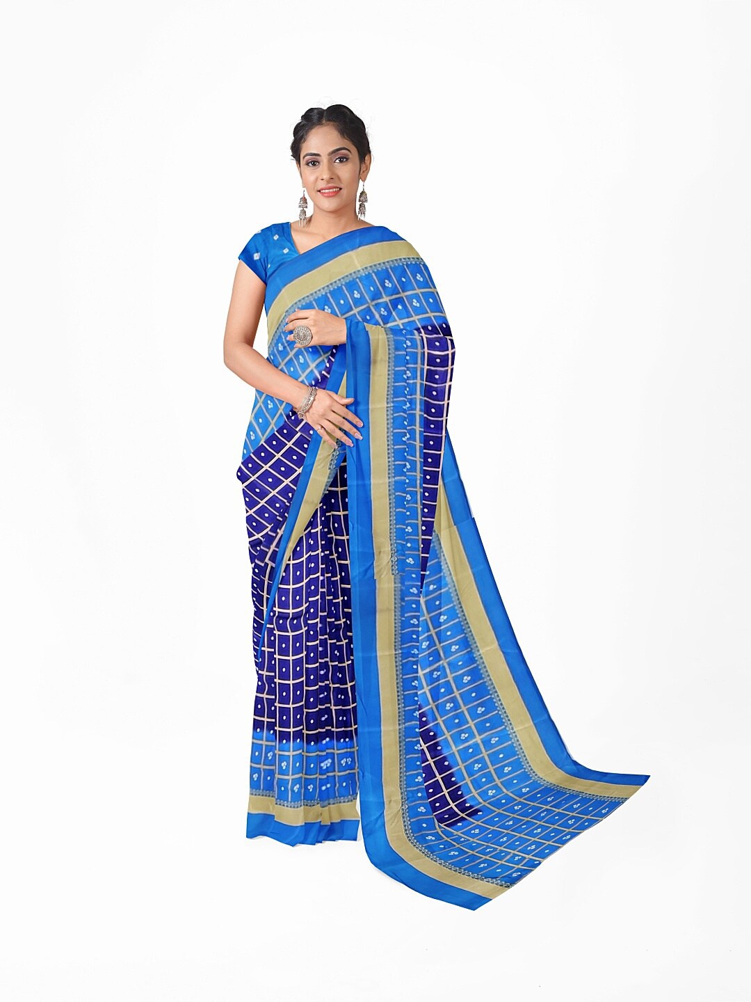 

Florence Women Navy Blue & Beige Bandhani Silk Blend Fusion Bandhani Saree