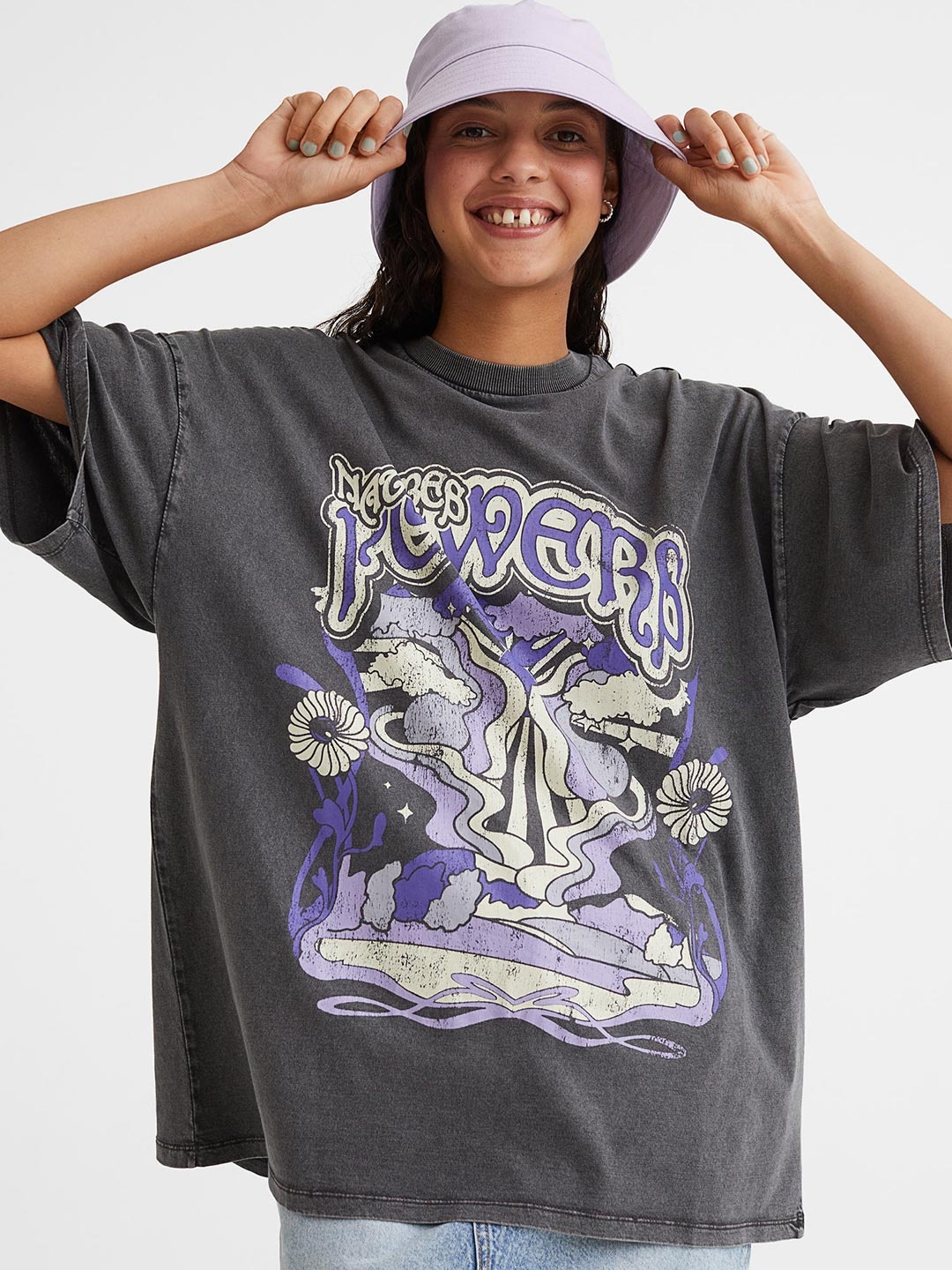 

H&M Women Grey Oversized Printed T-Shirt