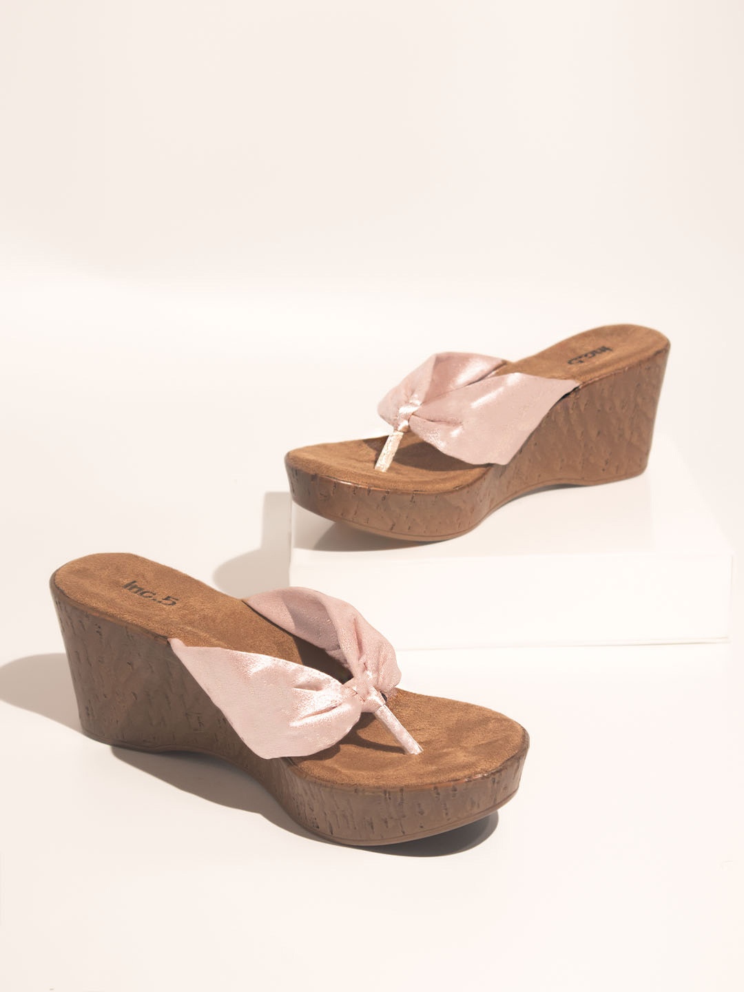 

Inc 5 Pink Wedge Sandals