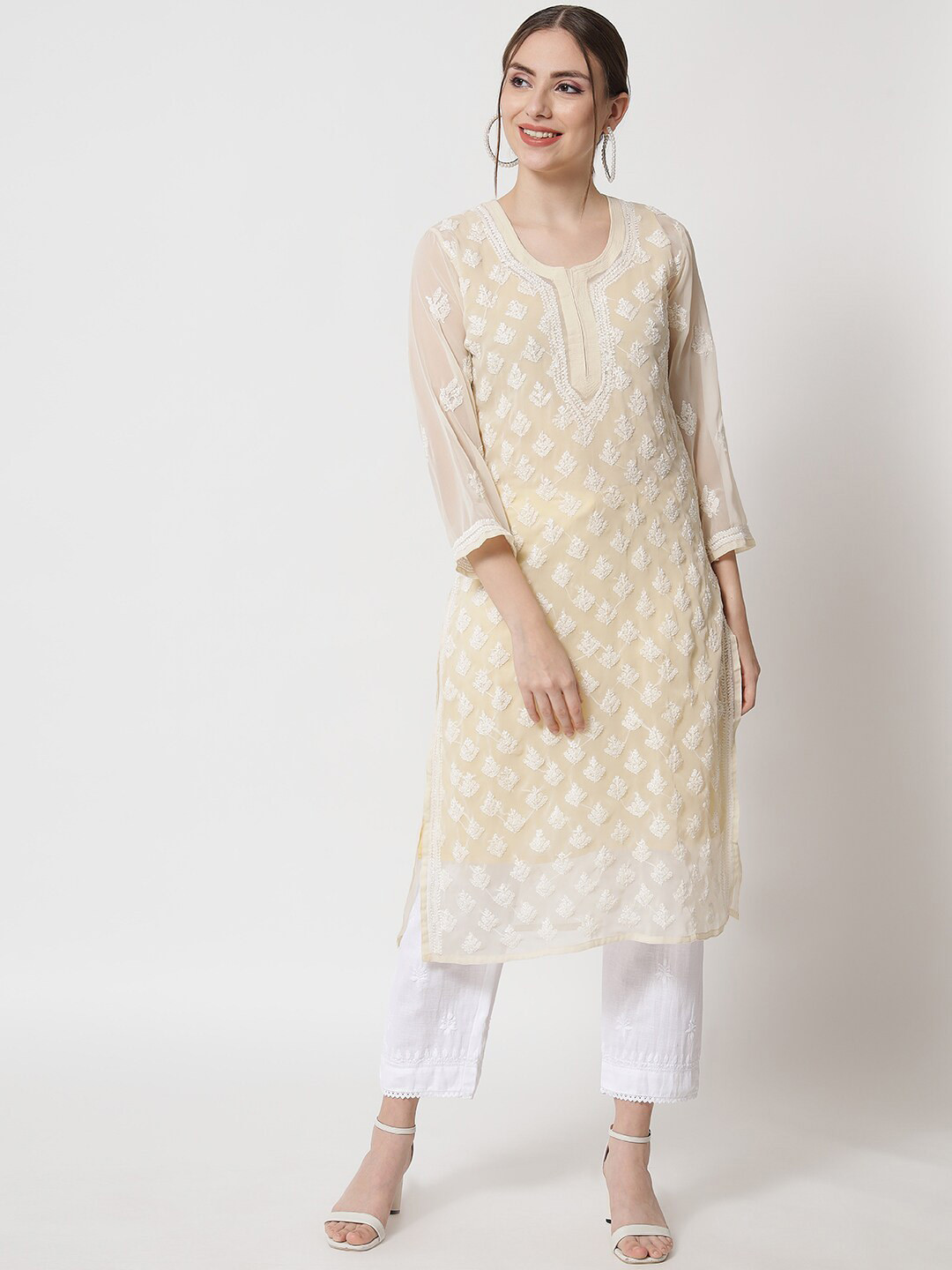 

PARAMOUNT CHIKAN Women Beige & White Floral Embroidered Chikankari Pastels Georgette Kurta