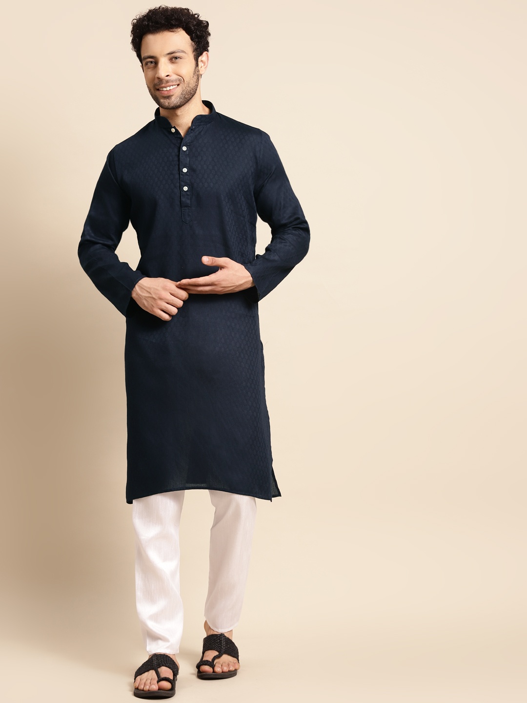 

RAJUBHAI HARGOVINDAS Men Navy Blue Pastels Kurta