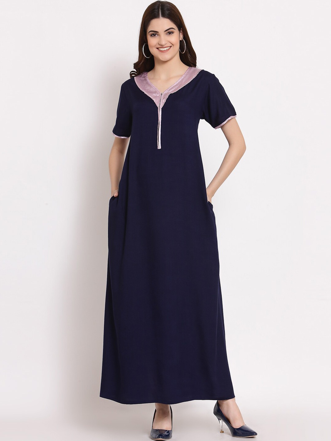 

PATRORNA Black Maxi Nightdress
