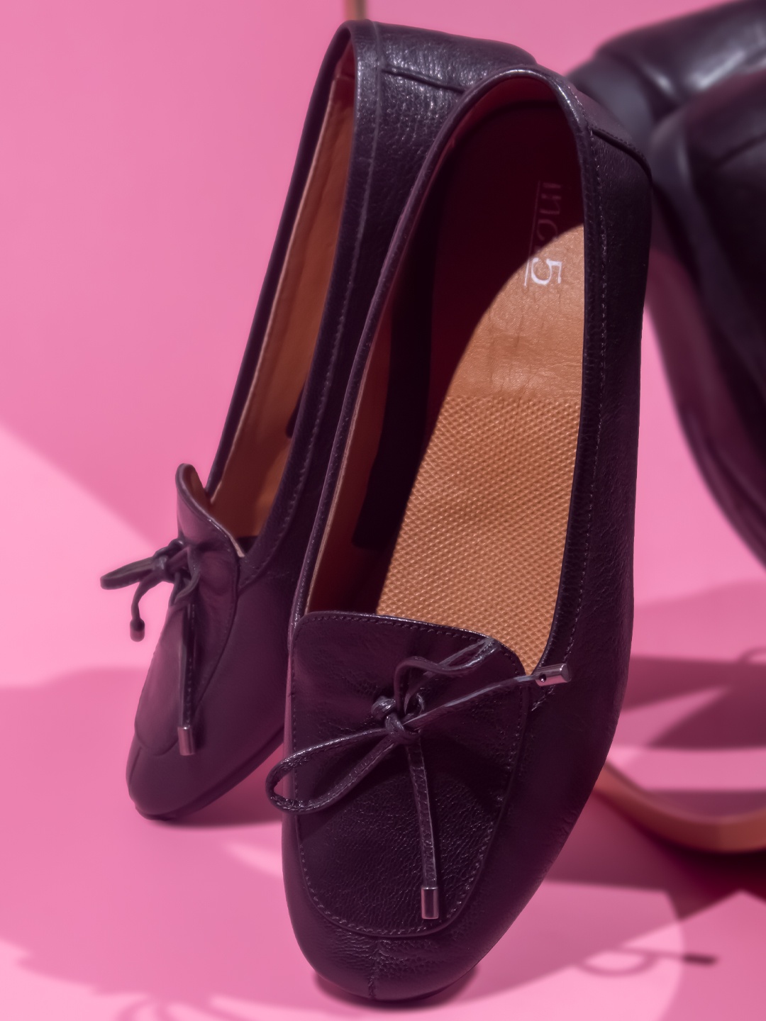 

Inc 5 Women Black Boat Shoes