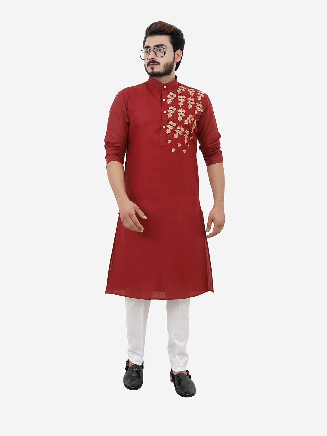 

Tibra Collection Men Maroon Pure Cotton Kurta with Churidar