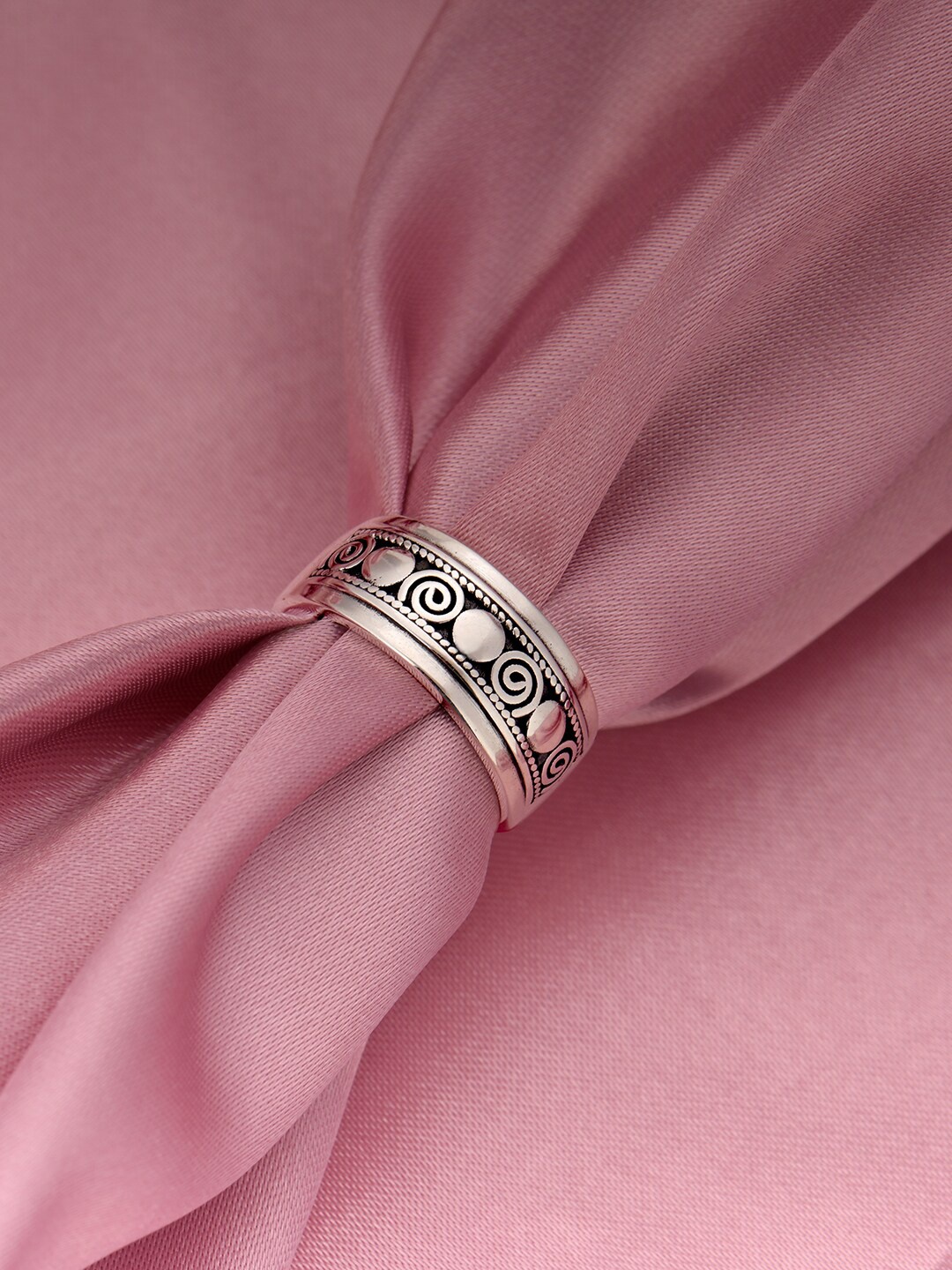

GIVA 925 Sterling Silver Silver-Toned Swirl World Ring