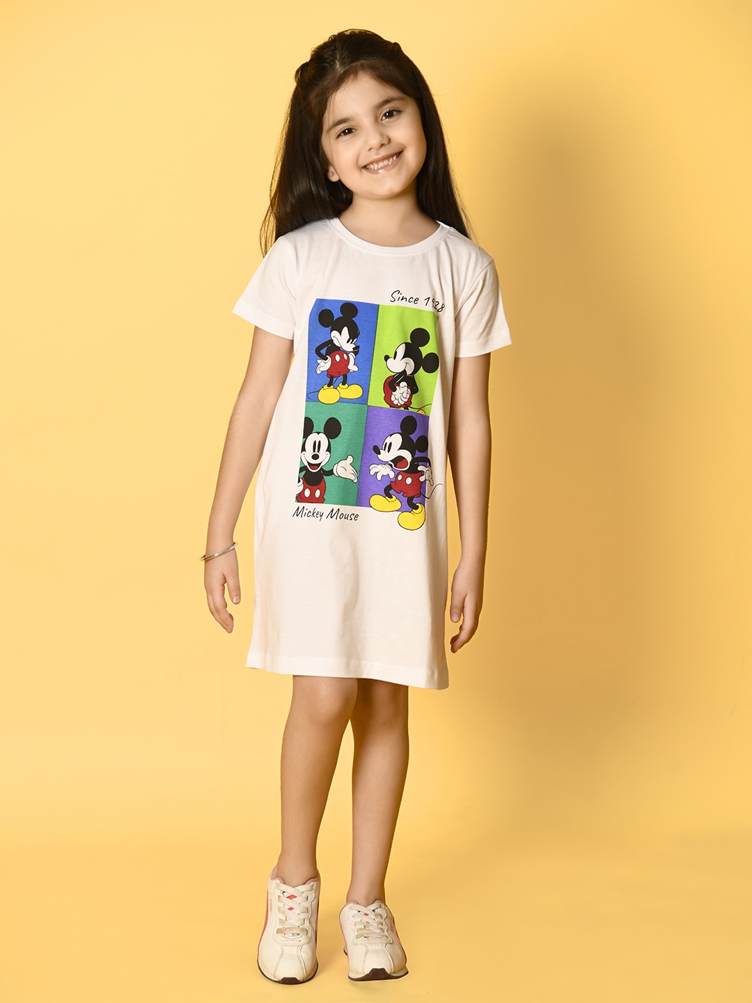 

Nap Chief Girls White Mickey Mouse Printed Nightdress
