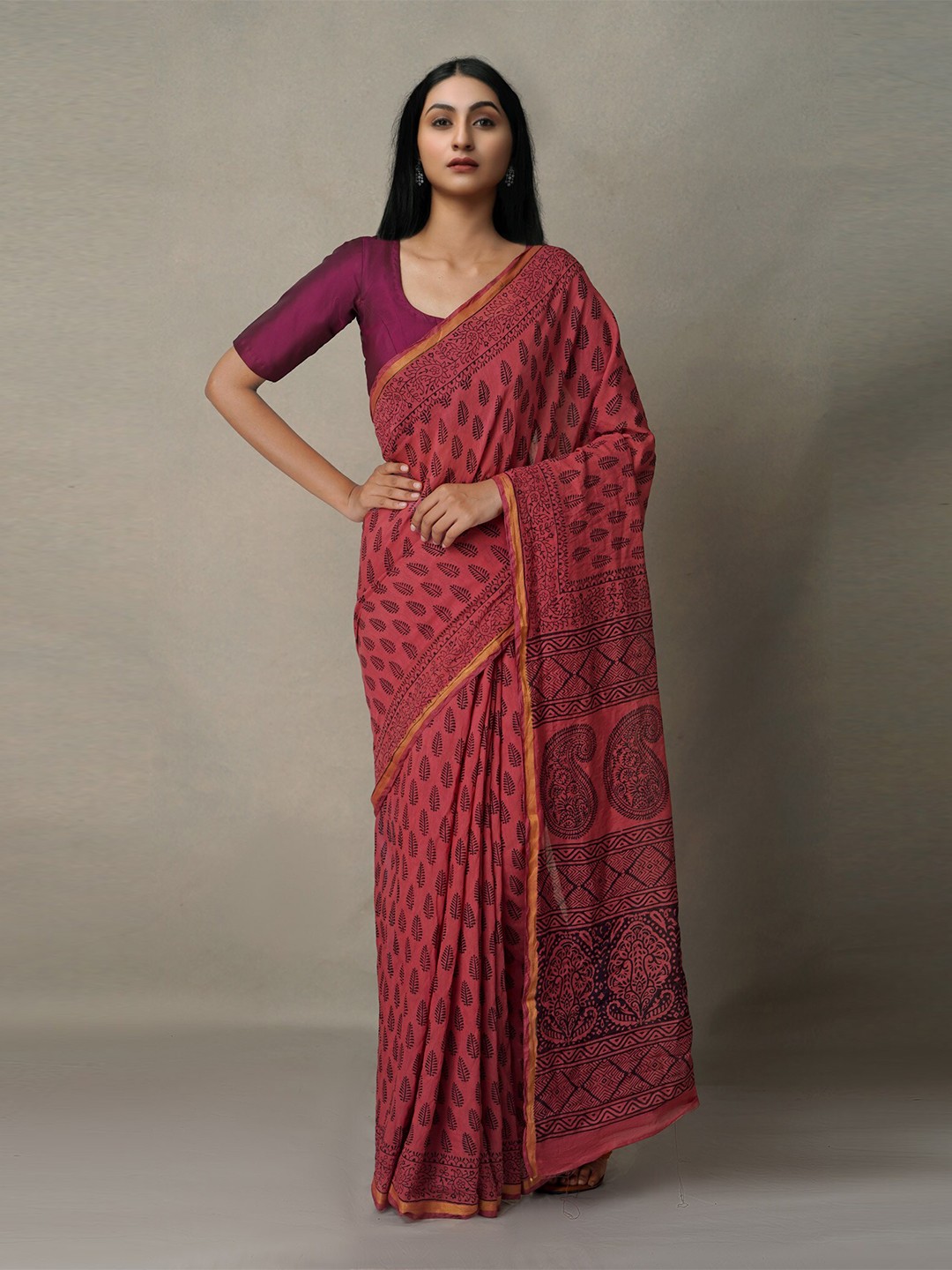 

Unnati Silks Red & Black Bagh Zari Chanderi Saree