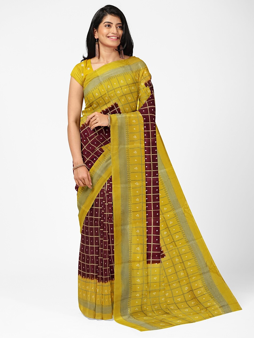 

SAADHVI Maroon & Mustard Bandhani Silk Blend Bandhani Saree