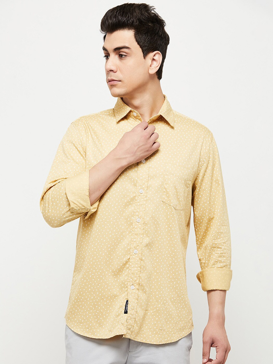 

max Men Yellow Printed Casual Shirt