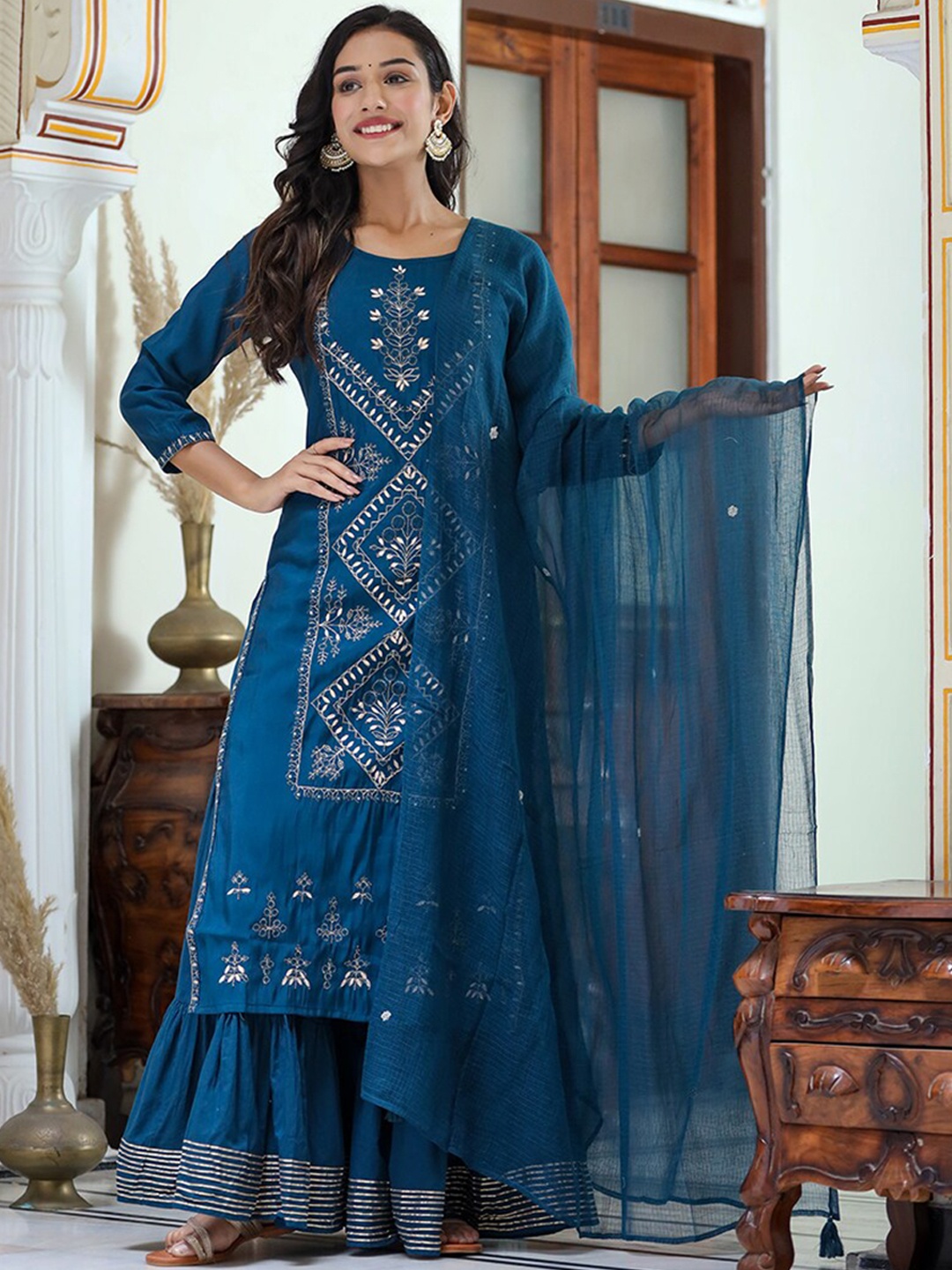 

KAAJH Women Navy Blue Embroidered Gotta Patti Pure Silk Kurta with Palazzos & With Dupatta