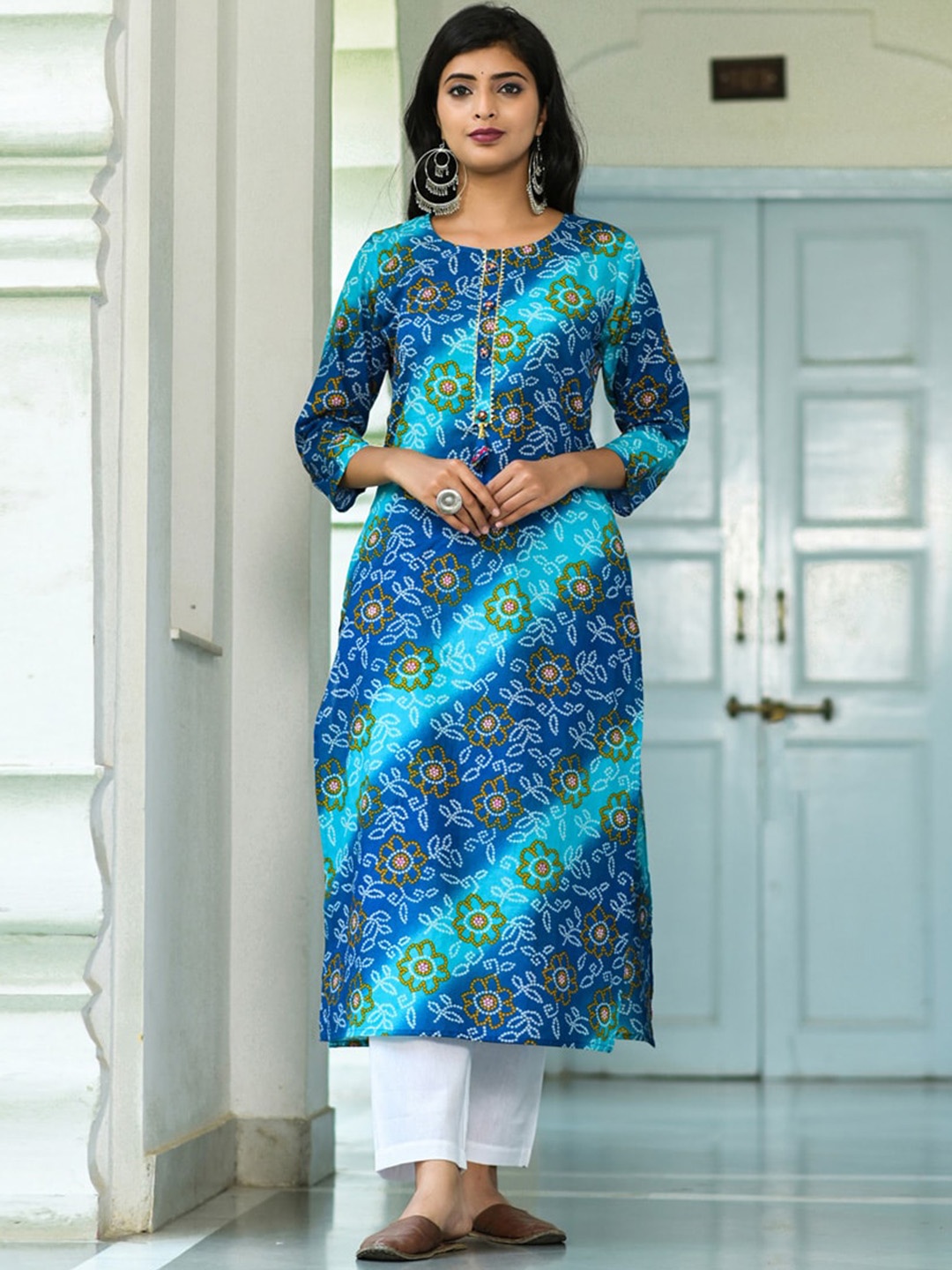 

Yufta Women Blue & White Bandhani Print Kurta