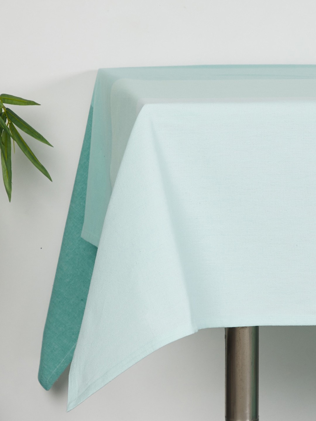 

Home Centre Medora Teal Colourblocked Cotton Table Cloth