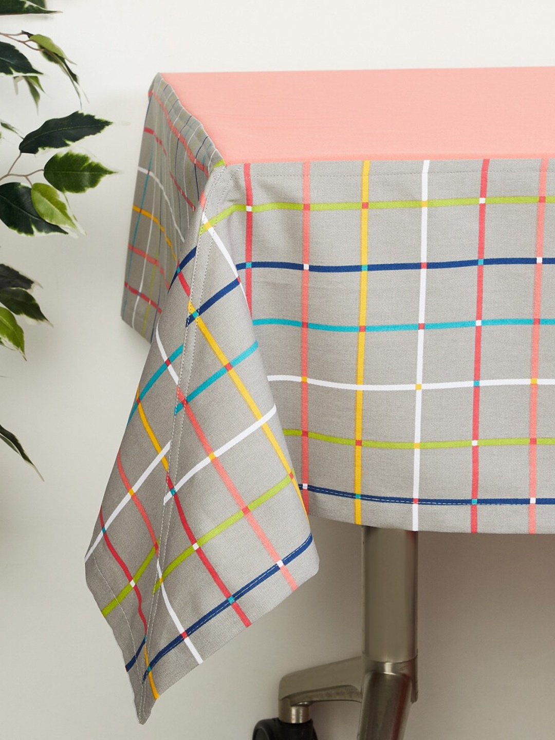 

Home Centre Grey & Pink Checked Cotton Table Cloth