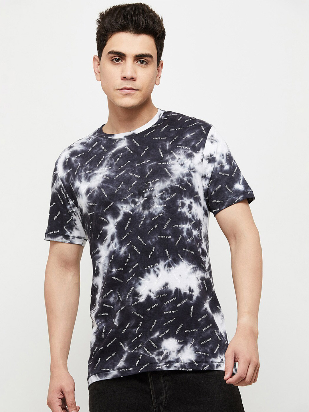 

max Men Blue Dyed Raw Edge T-shirt