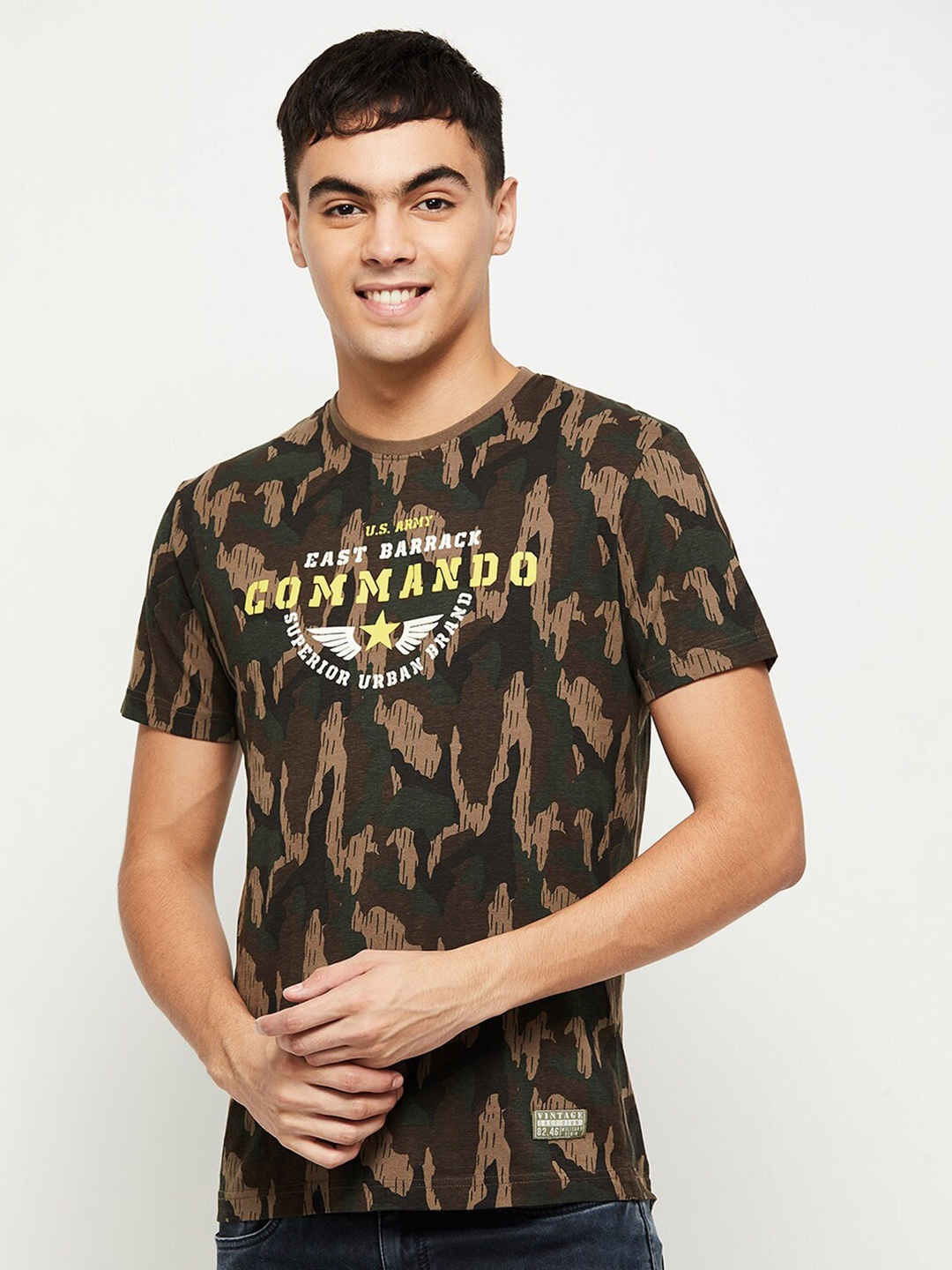 

max Men Brown Typography Printed T-shirt