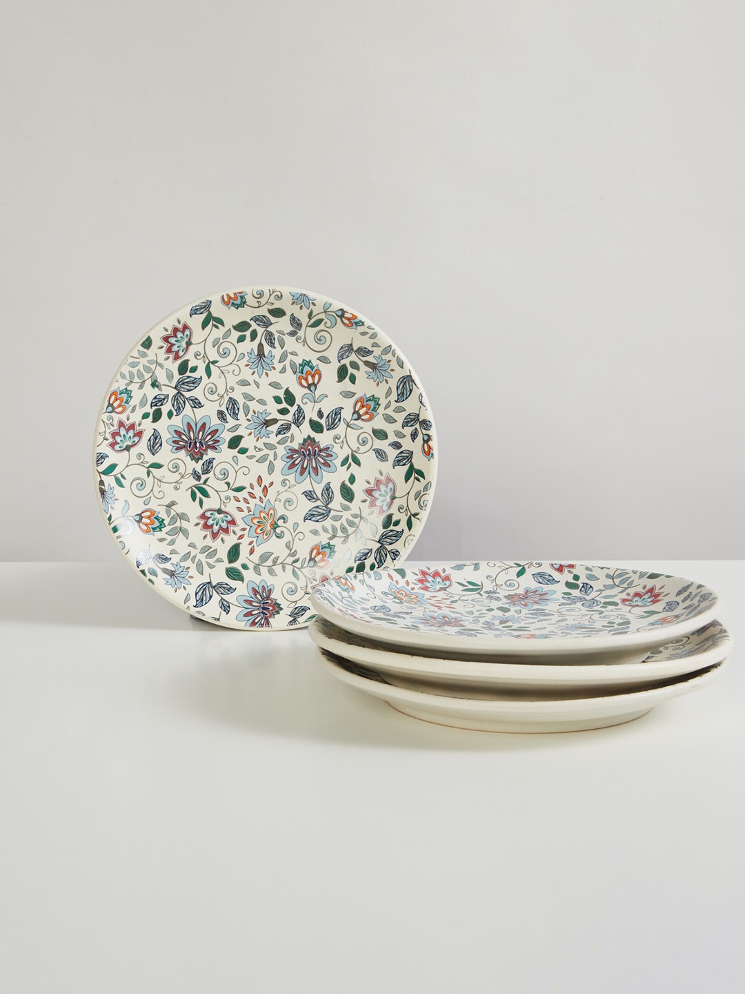 

Home Centre White & Blue 4 Pieces Floral Printed Stoneware Matte Plates