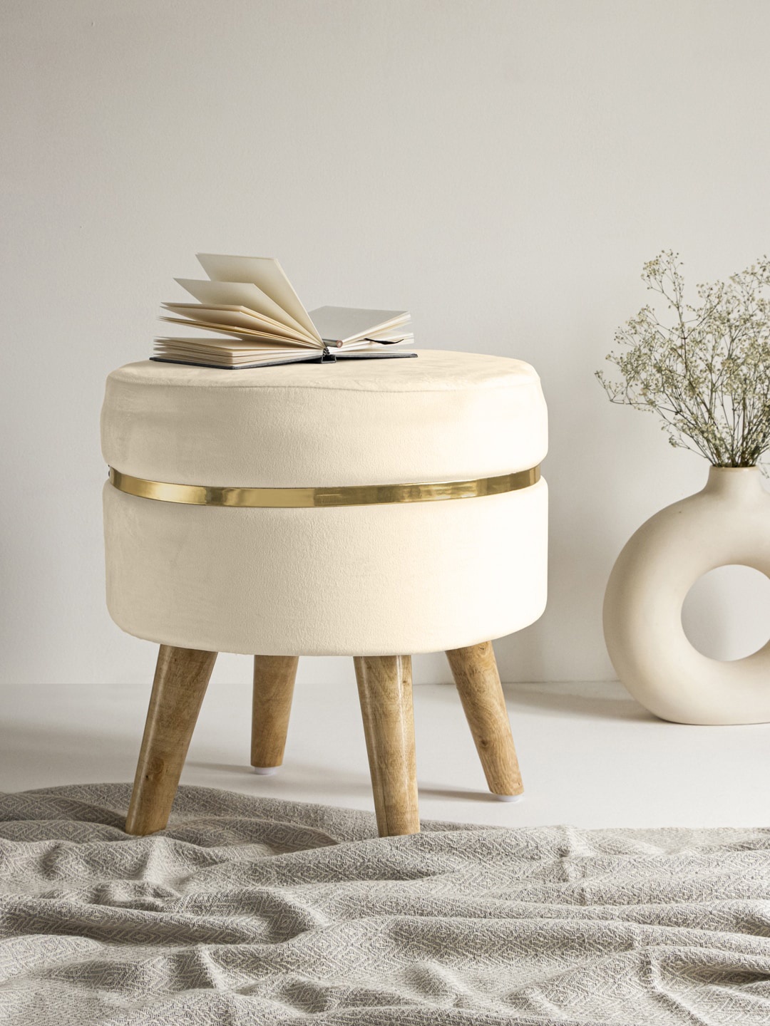 

Clasiko Adults White Solid with Golden Ring Ottoman With Wooden Legs