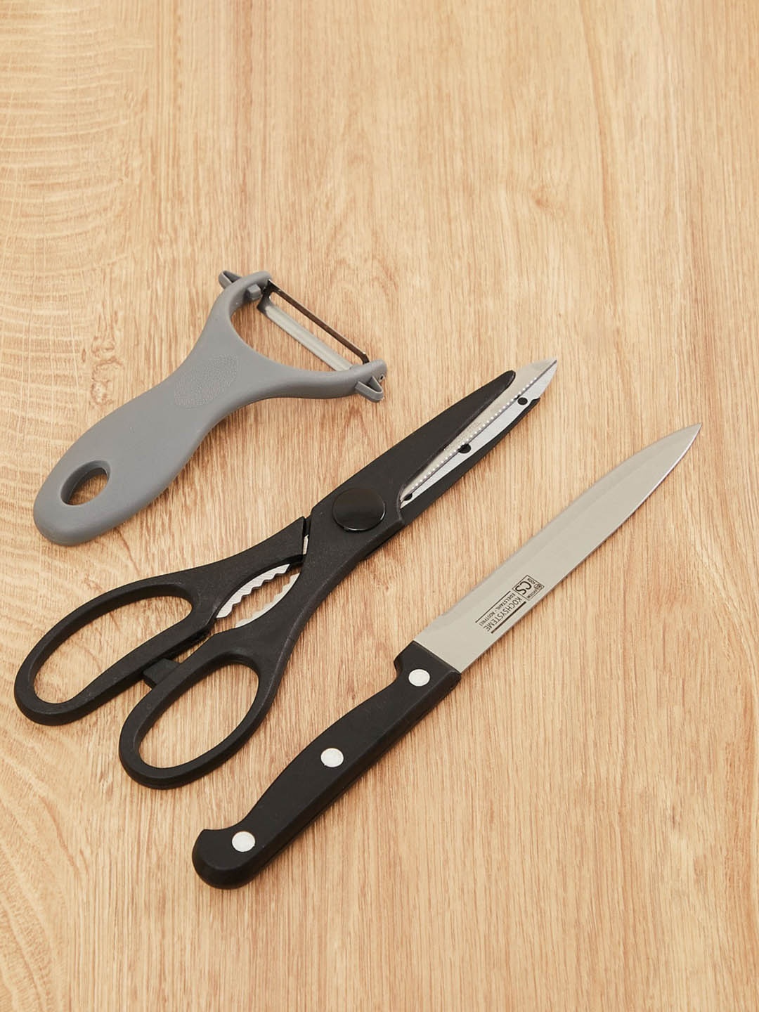 

Home Centre Set Of 3 Kitchen Tools, Multi
