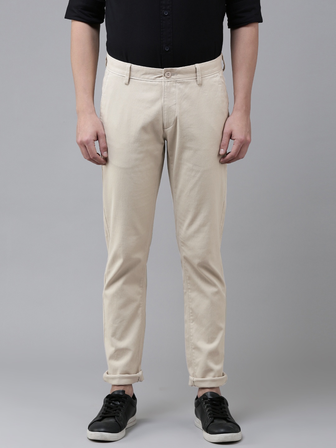 

U S Polo Assn Men Beige Slim Fit Mid-Rise Corduroy Chinos Trousers