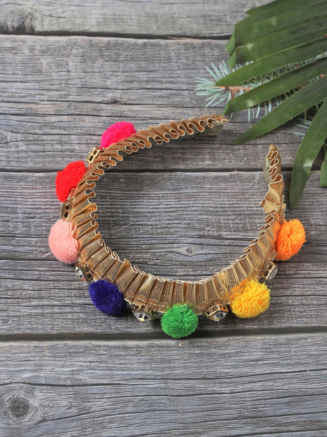 

TIPY TAP Girls Gold-Toned & Green Hairband