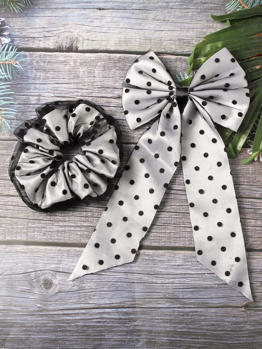 

TIPY TAP Girls Black & White Set of 2 Hair Accessory Set