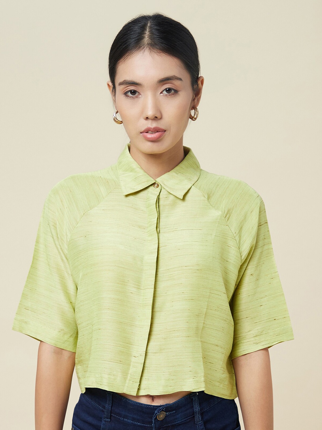 

enzeo Women Green Comfort Boxy Casual Shirt