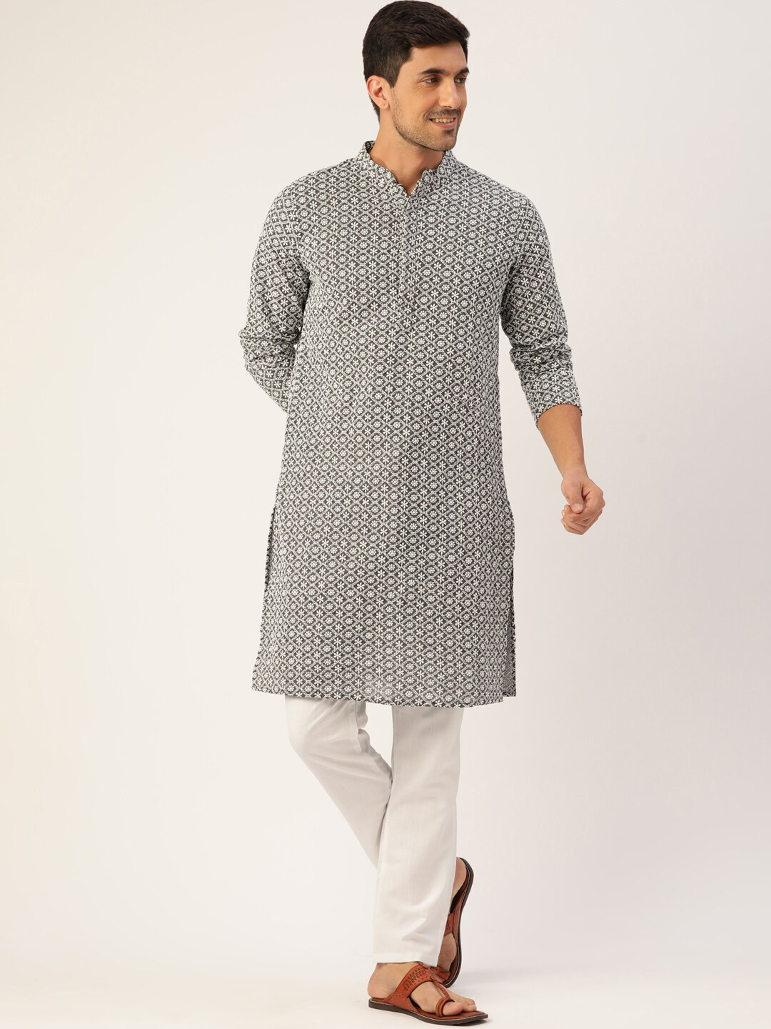

Molly & Michel Men Grey Geometric Printed Thread Work Summer Sheers Kurta