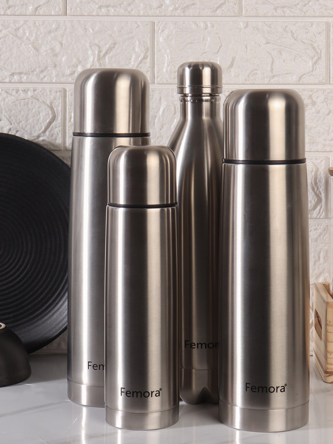 

Femora Stainless Steel Flask Water Bottle 750ml