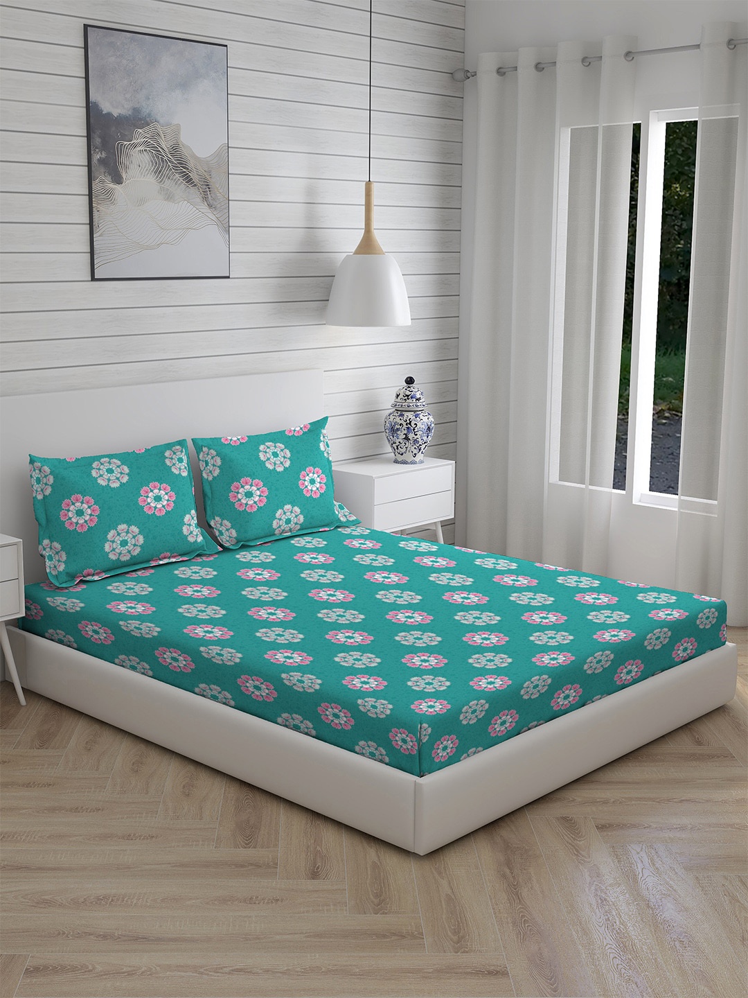 

Layers Green & Pink Floral 144 TC 100% Cotton King Bedsheet with 2 Pillow Covers