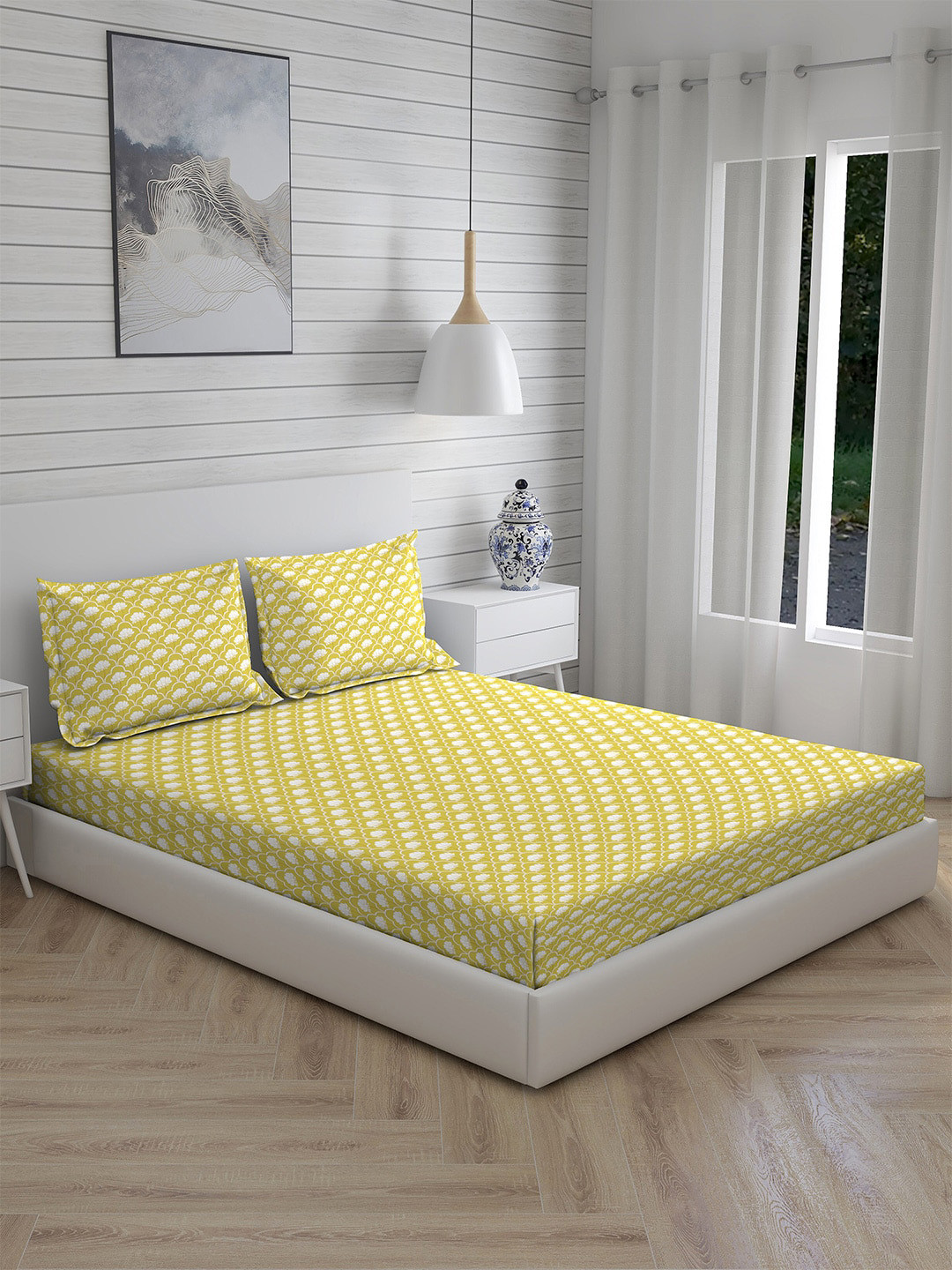 

Layers Yellow & White Floral 144 TC King Bedsheet with 2 Pillow Covers